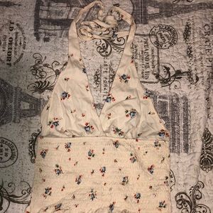 American Eagle Crop Top/ Tank type shirt